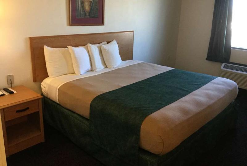 Travelodge By Wyndham Pecos Bagian luar foto