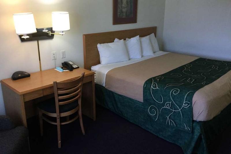 Travelodge By Wyndham Pecos Bagian luar foto